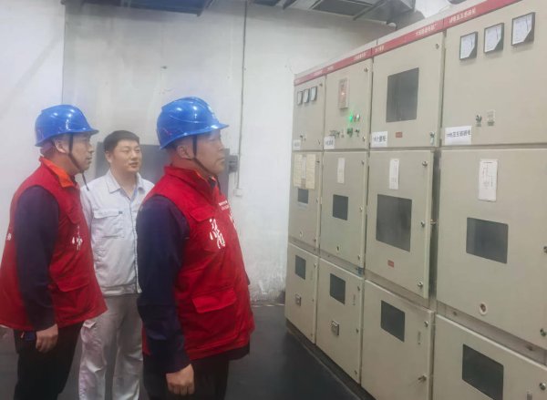 盛鹏智投 国网盘锦市兴隆台区供电分公司： “双节”保供忙 服务不打烊