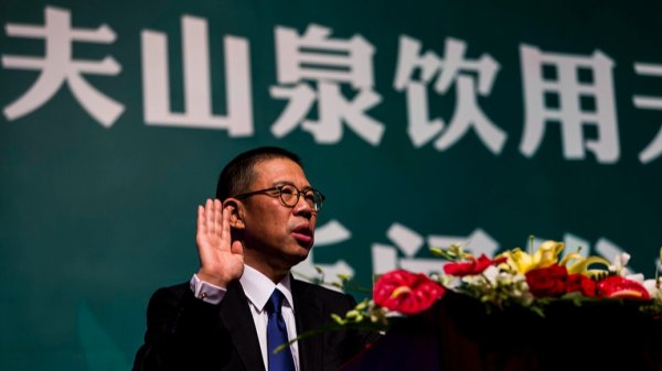 深金优配 5300亿元! 钟睒睒第四次成中国首富, 雷军、李书福进前十